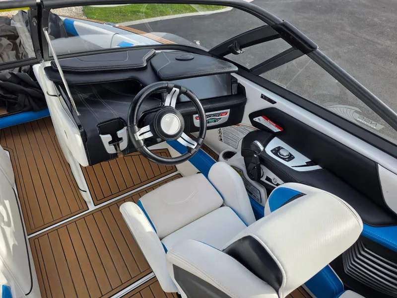 Slide: The Image of Nautique G23 2018 - 14