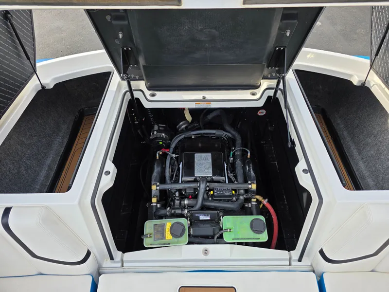 Slide: The Image of Nautique G23 2018 - 20