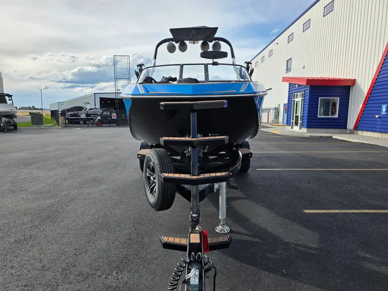 Slide: The Image of Nautique G23 2018 - 4