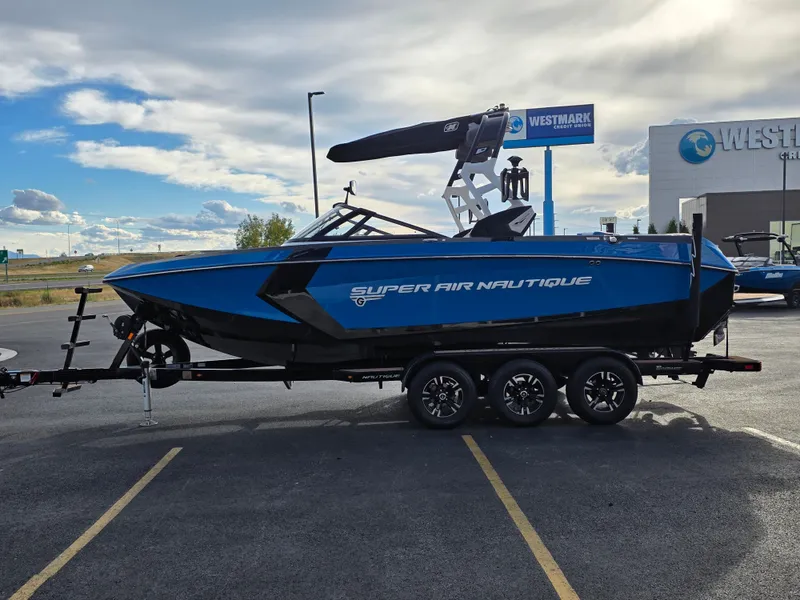 Slide: The Image of Nautique G23 2018 - 6