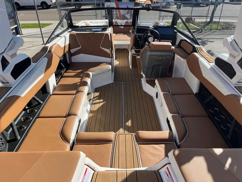 Slide: The Image of Nautique Super Air Nautique S23 2023 - 18