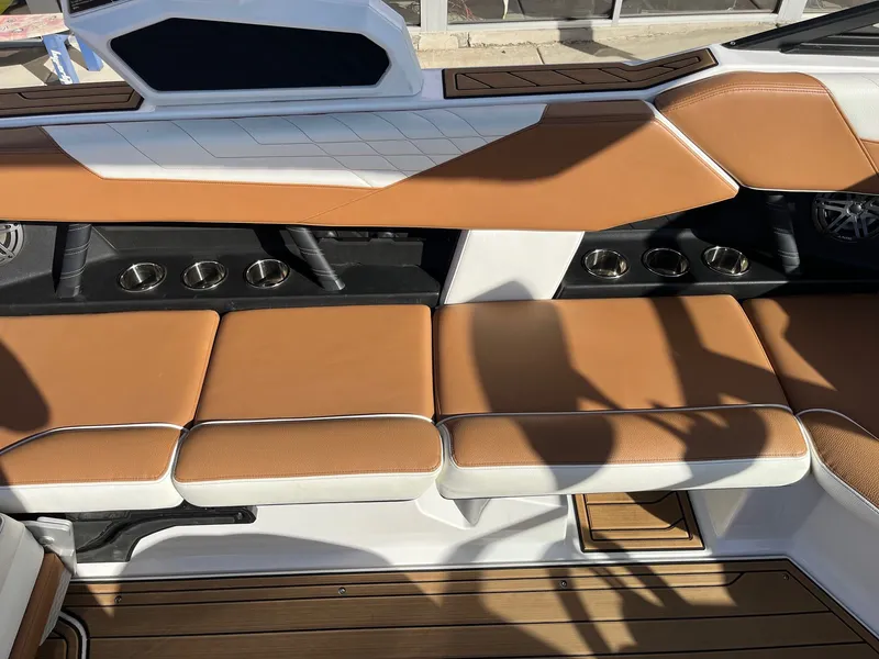 Slide: The Image of Nautique Super Air Nautique S23 2023 - 24