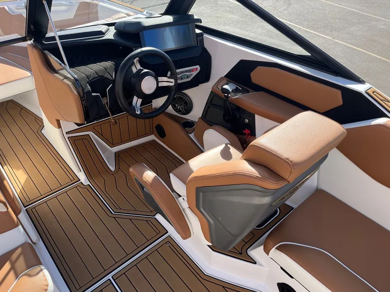 Slide: The Image of Nautique Super Air Nautique S23 2023 - 26