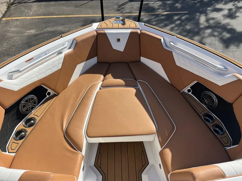 Slide: The Image of Nautique Super Air Nautique S23 2023 - 31