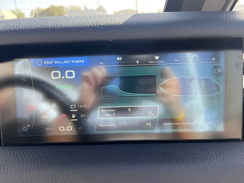 Slide: The Image of Nautique Super Air Nautique S23 2023 - 32