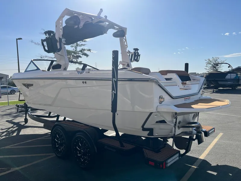 Slide: The Image of Nautique Super Air Nautique S23 2023 - 7