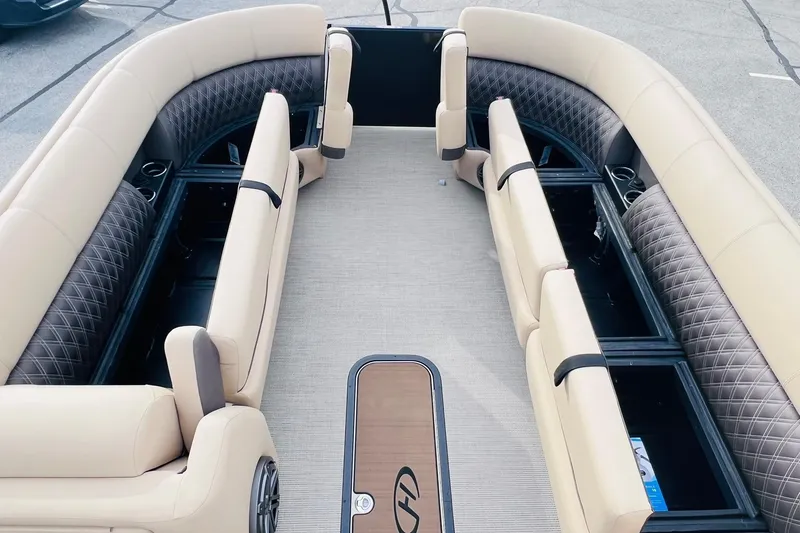 Slide: The Image of 2024 Harris Sunliner 250 interior with luxurious seating and modern design. - 33
