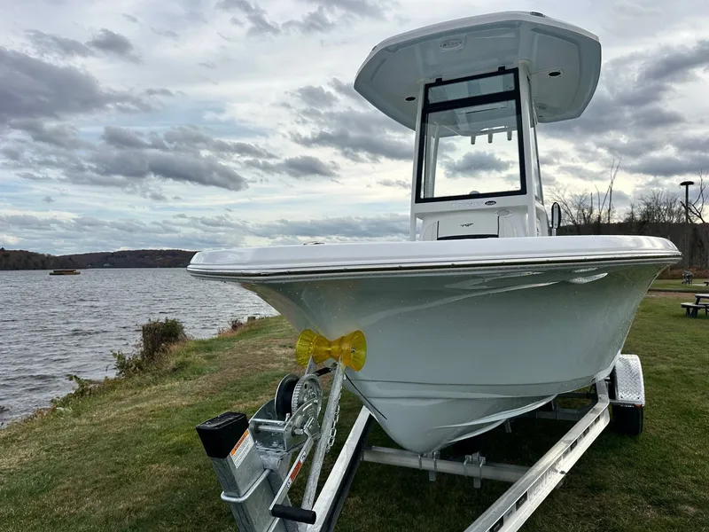 Slide: The Image of Tidewater 198 CC Adventure 2026 - 7