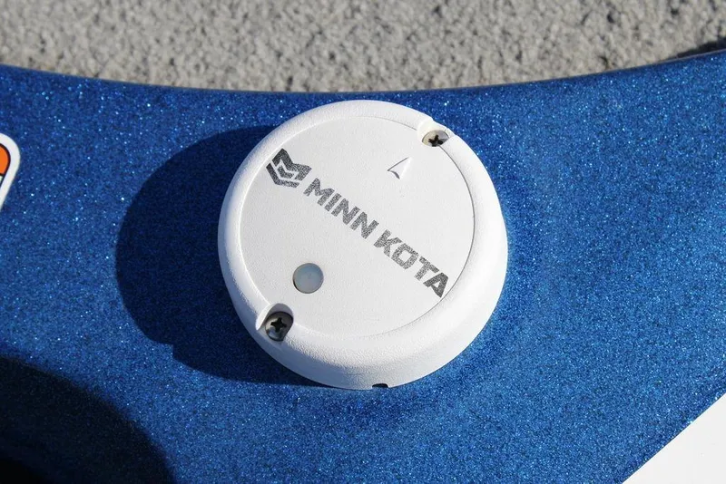 Slide: The Image of Minn Kota device on blue Nitro Z20 boat, 2019 model. - 16
