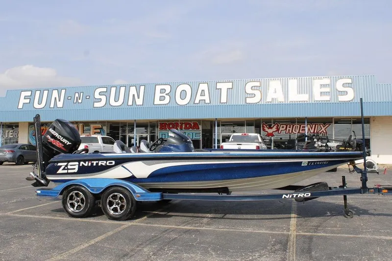 The Image of 2015 Nitro Z-9 boat at Fun-N-Sun Boat Sales dealership. - 1
