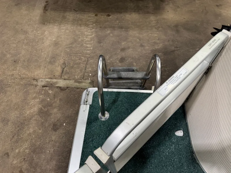 Slide: The Image of Premier 210 SunSation Pontoon 2007 - 31