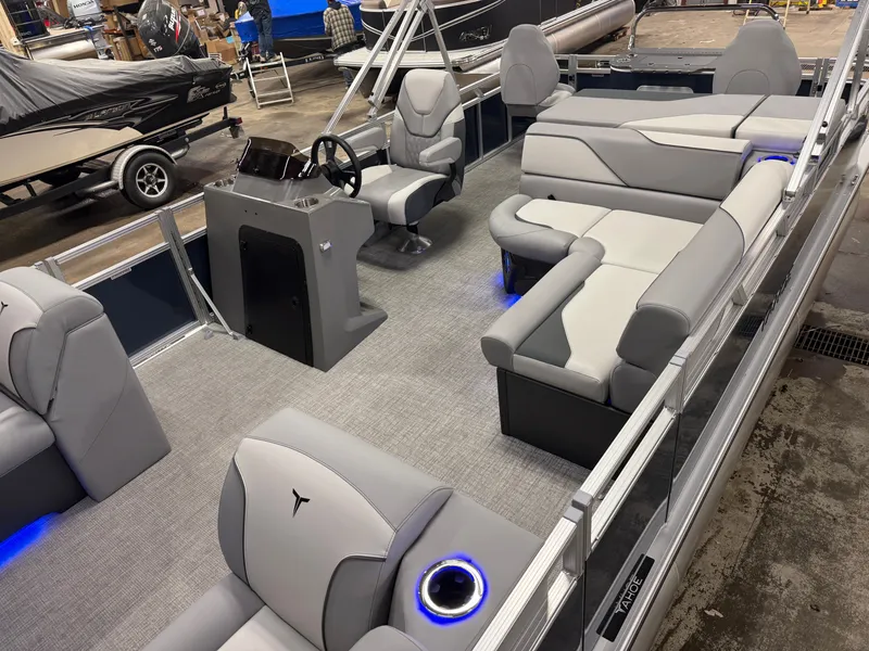 Slide: The Image of Tahoe Sport 200HP Rear Fish 2385 Tritoon 2026 - 3