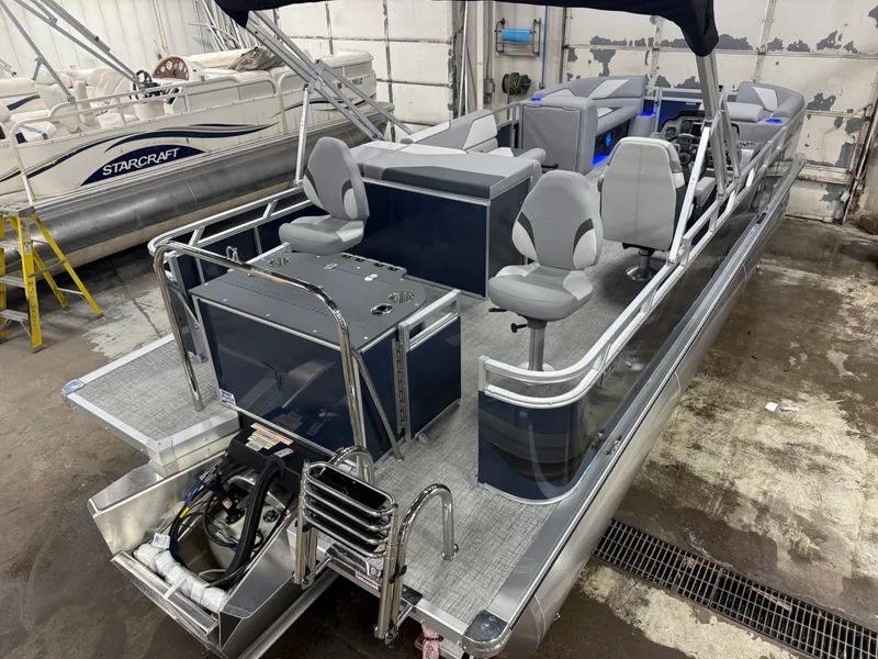 Slide: The Image of Tahoe Sport 200HP Rear Fish 2385 Tritoon 2026 - 50
