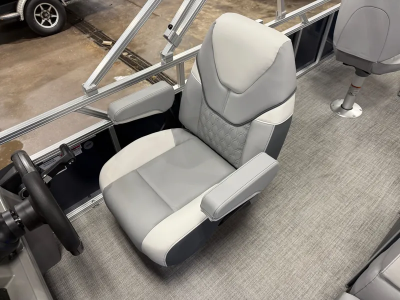 Slide: The Image of Tahoe Sport 2385 Rear Fish Tritoon & Honda 4-Stroke EFI 2026 - 11