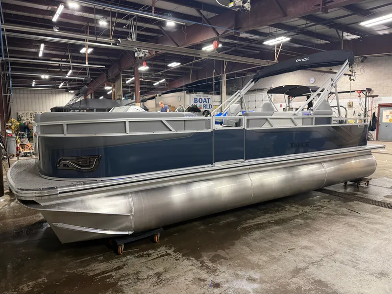 Slide: The Image of Tahoe Sport 2385 Rear Fish Tritoon & Honda 4-Stroke EFI 2026 - 40