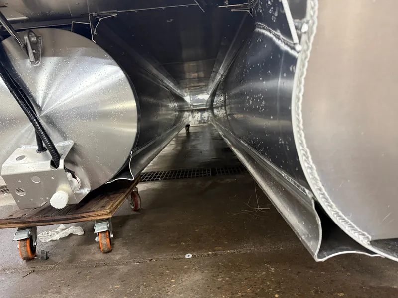 Slide: The Image of Tahoe Sport 2385 Rear Fish Tritoon & Honda 4-Stroke EFI 2026 - 44