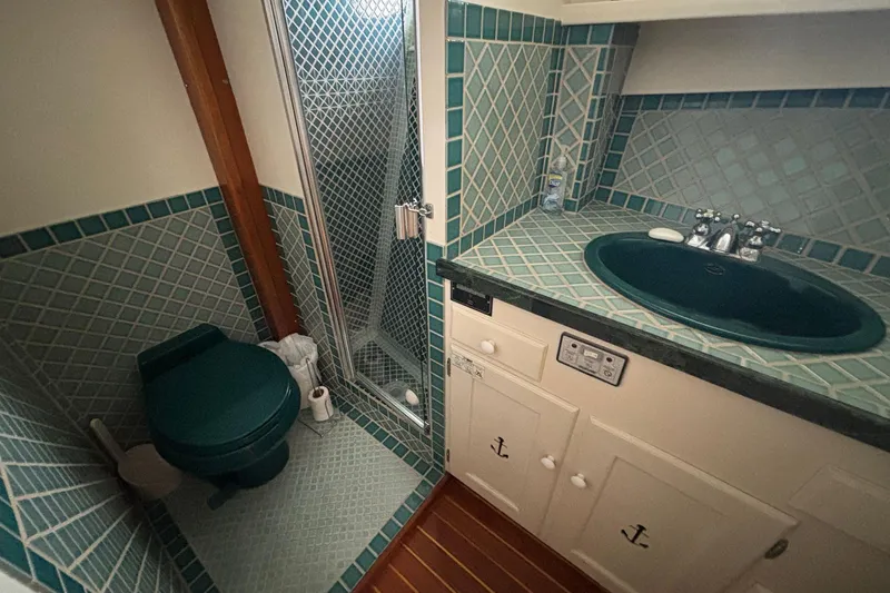 Slide: The Image of Trumpy 62 - Head - 9