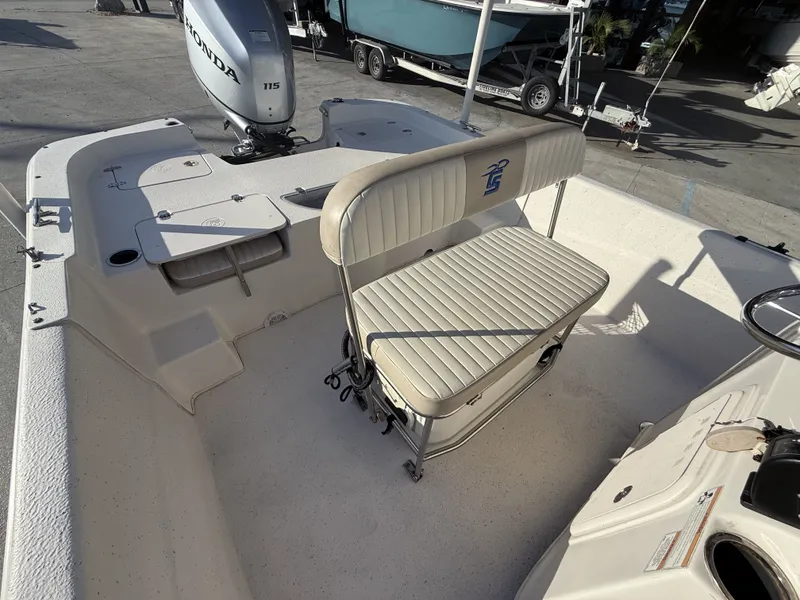 Slide: The Image of Carolina 218 DLV 2017 - 15