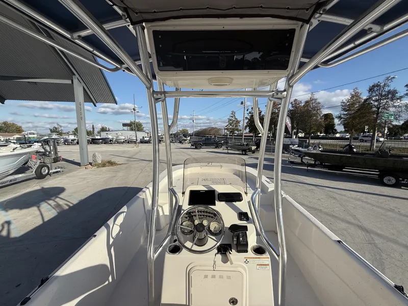 Slide: The Image of Carolina 218 DLV 2017 - 16