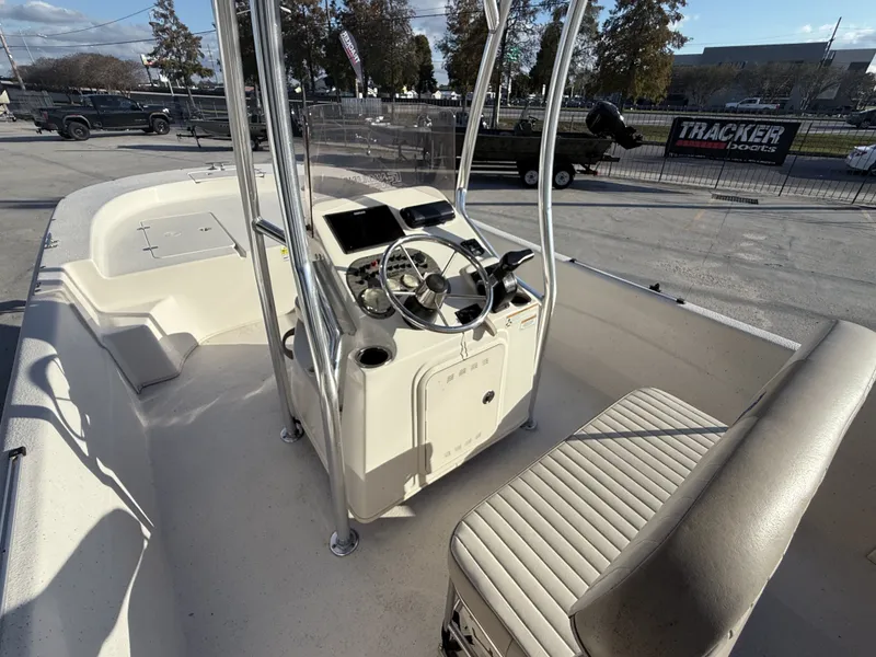 Slide: The Image of Carolina 218 DLV 2017 - 6