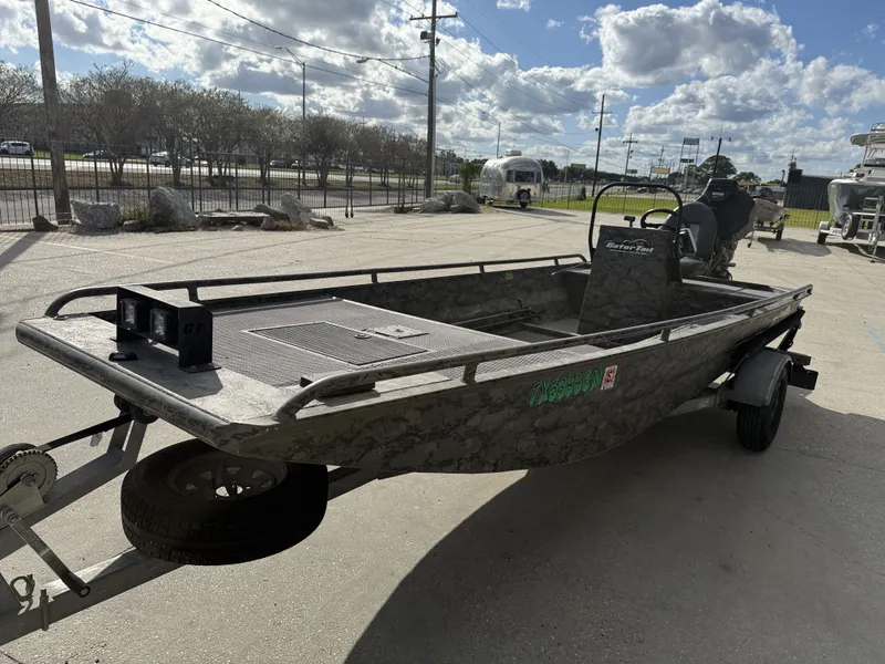 Slide: The Image of Gator-Tail Extreme Series 1860CC 2019 - 3