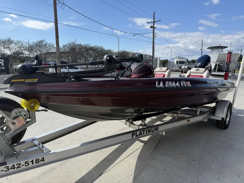 Slide: The Image of Triton Tr-186 2000 - 7