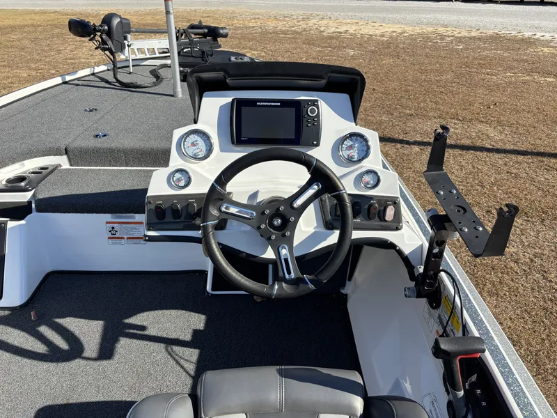 Slide: The Image of Nitro Z18 Pro 2021 - 8