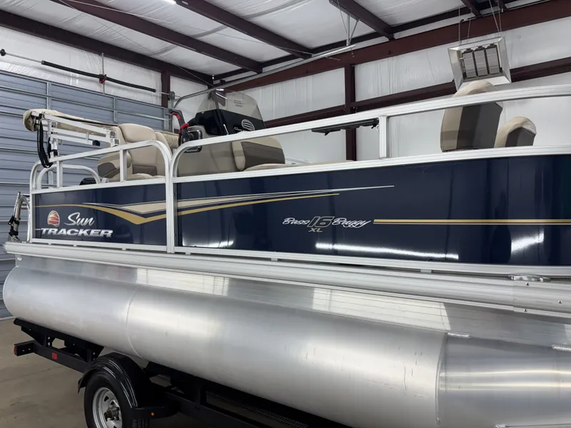 Slide: The Image of Sun Tracker Bass Buggy 16 XL Select 2024 - 5