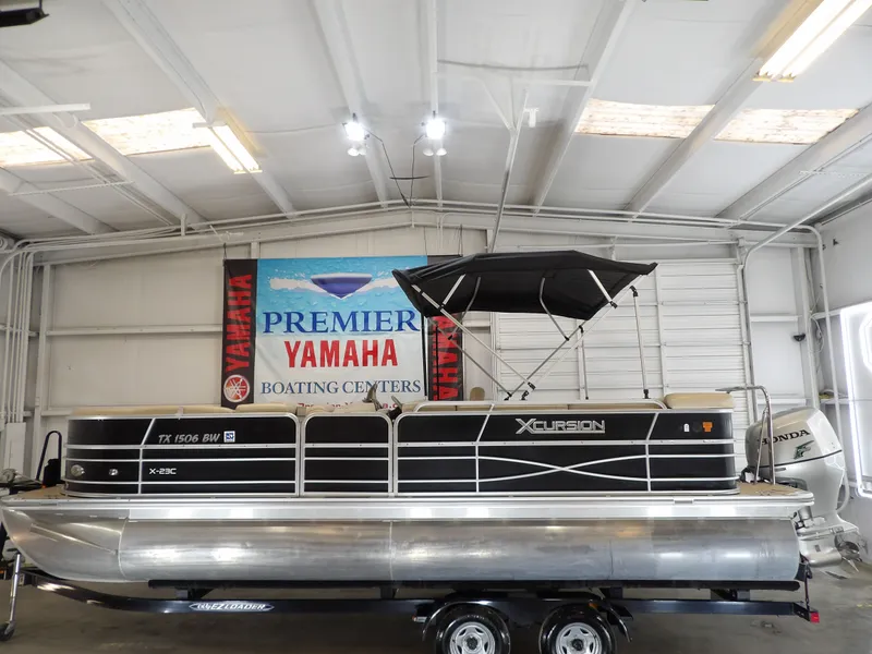 Slide: The Image of Xcursion X23C 2013 - 1