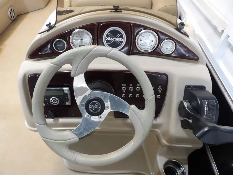 Slide: The Image of Xcursion X23C 2013 - 14