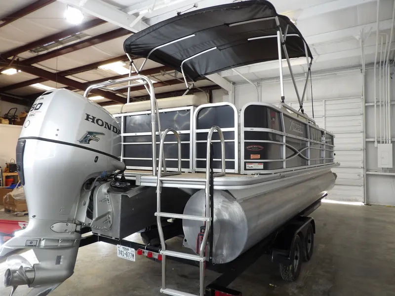 Slide: The Image of Xcursion X23C 2013 - 10