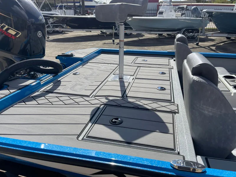 Slide: The Image of Avid 18 Vertex 2026 - 19