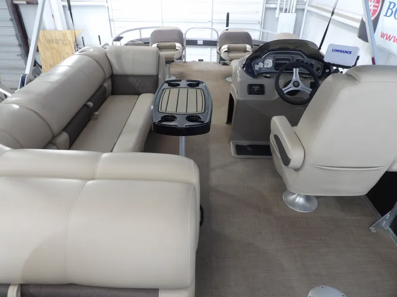 Slide: The Image of Sun Tracker FB20DLX 2023 - 16