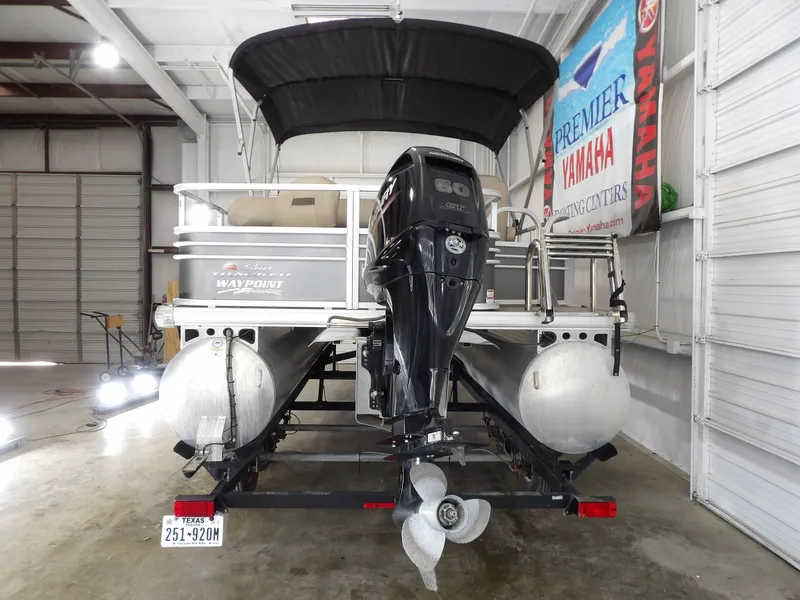 Slide: The Image of Sun Tracker FB20DLX 2023 - 9