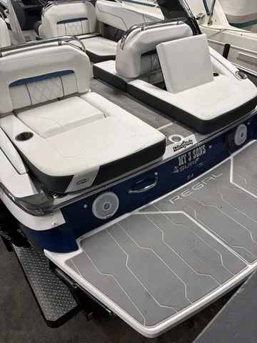 Slide: The Image of Regal LS4 Surf 2019 - 17