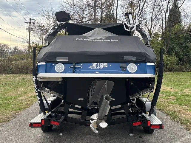 Slide: The Image of Regal LS4 Surf 2019 - 4