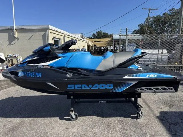 Slide: The Image of Sea-Doo RXT 2017 - 5