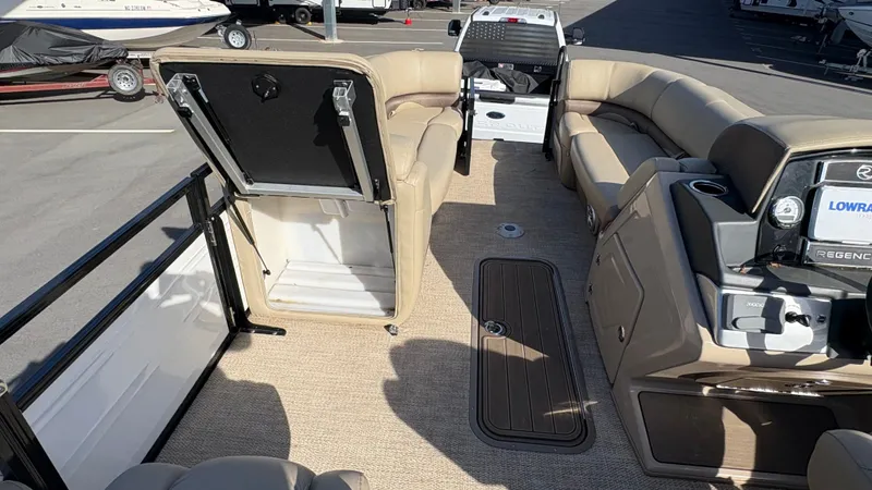 Slide: The Image of Regency dl3 230 2023 - 20