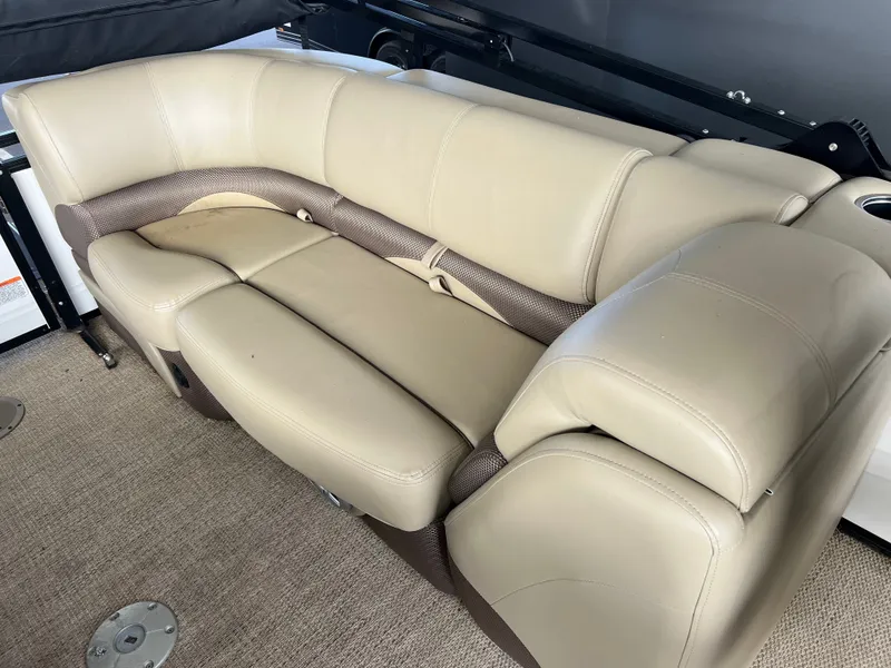 Slide: The Image of Regency dl3 230 2023 - 27