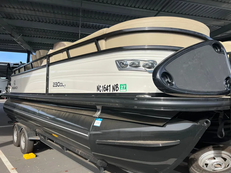 Slide: The Image of Regency dl3 230 2023 - 35