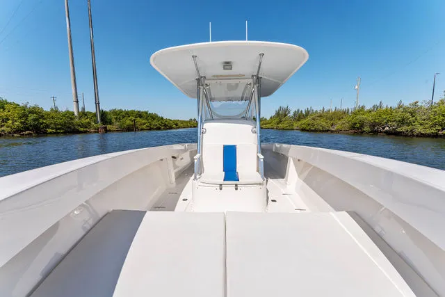 Slide: The Image of Venture 34 Center Console 2003 - 14