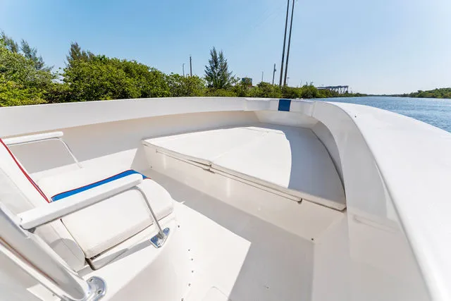 Slide: The Image of Venture 34 Center Console 2003 - 12
