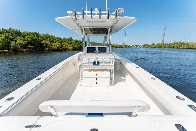 Slide: The Image of Venture 34 Center Console 2003 - 16