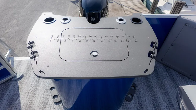 Slide: The Image of Bennington 21 S FISH AND CRUISE 2026 - 7