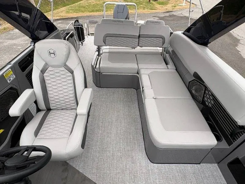 Slide: The Image of Harris Crowne 250 SL 2024 - 57