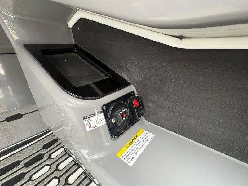 Slide: The Image of Harris Crowne 250 SL 2024 - 67