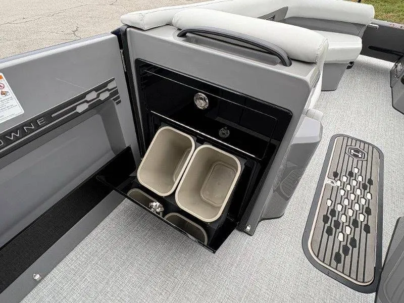 Slide: The Image of Harris Crowne 250 SL 2024 - 76