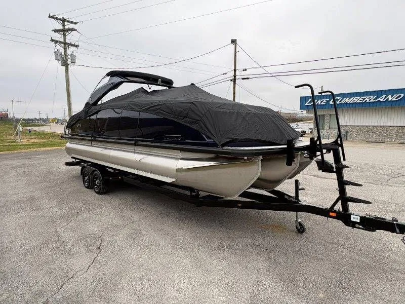 Slide: The Image of Harris Crowne 250 SL 2024 - 95