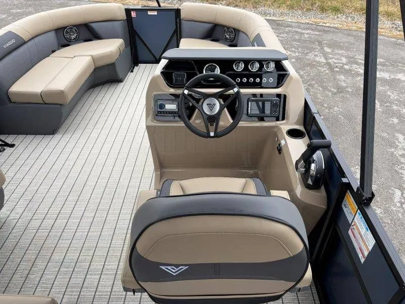 Slide: The Image of Viaggio Lago V20R 2026 - 23