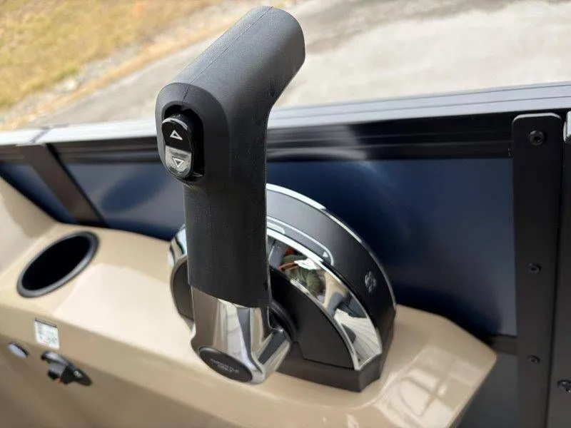 Slide: The Image of Viaggio Lago V20R 2026 - 24